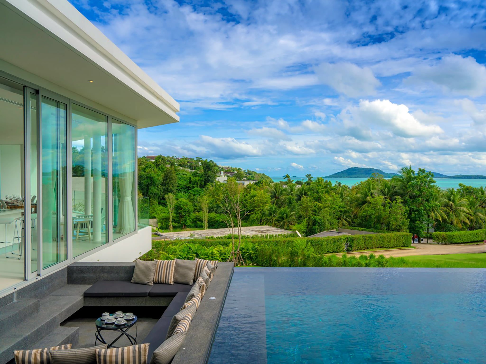 05 villa abiente poolside sitting area