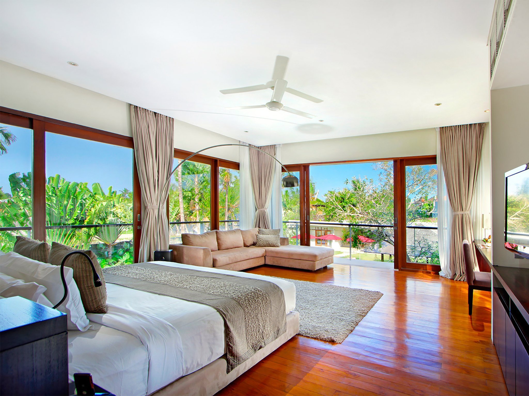 7. villa kalyani master bedroom with living space