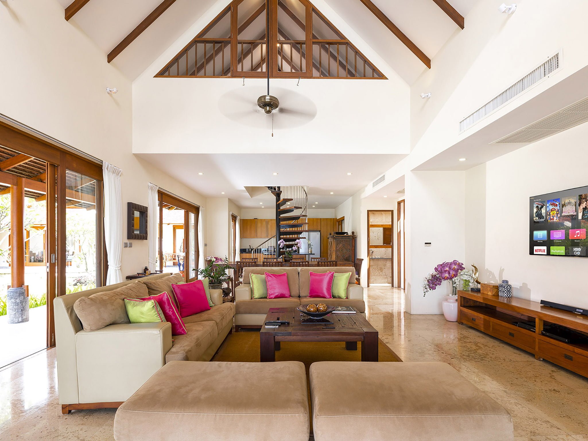 tawantok beach villas living and dining area 1