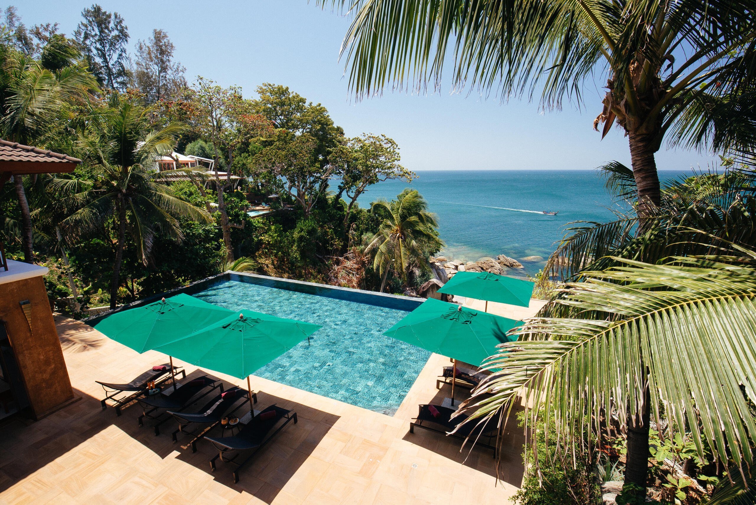 villa sunyata pool overlooking the ocean view from master bedroom 2