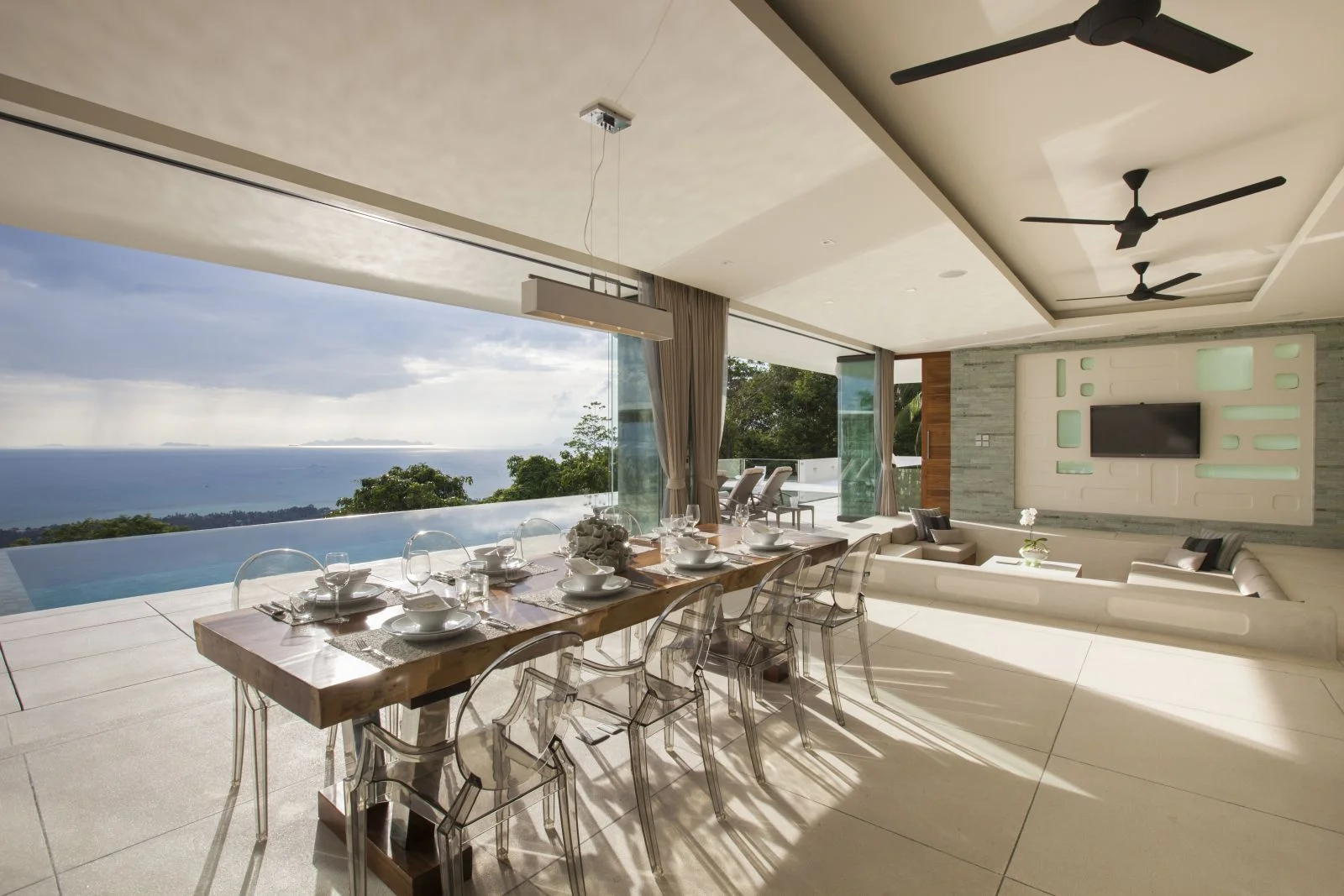 zest 48 at lime samui dining area with exquisite view