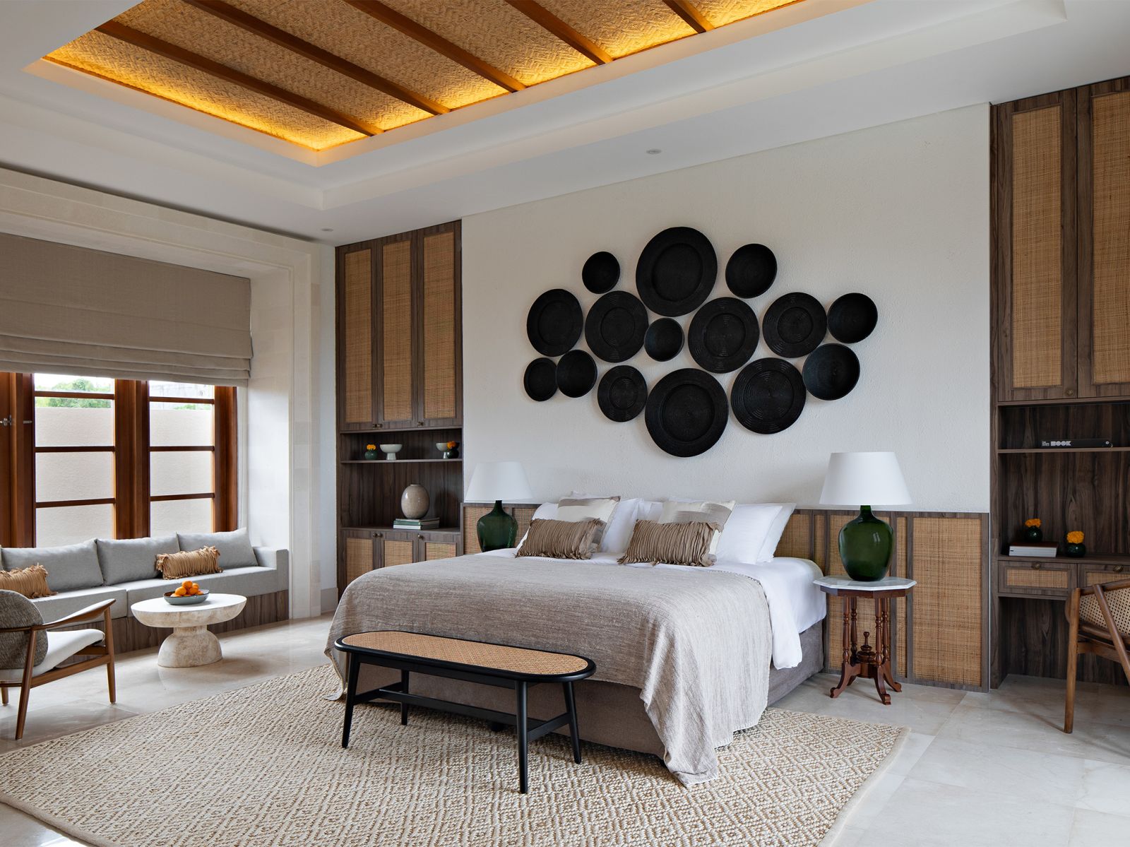 02 villa dhanika luxurious master bedroom