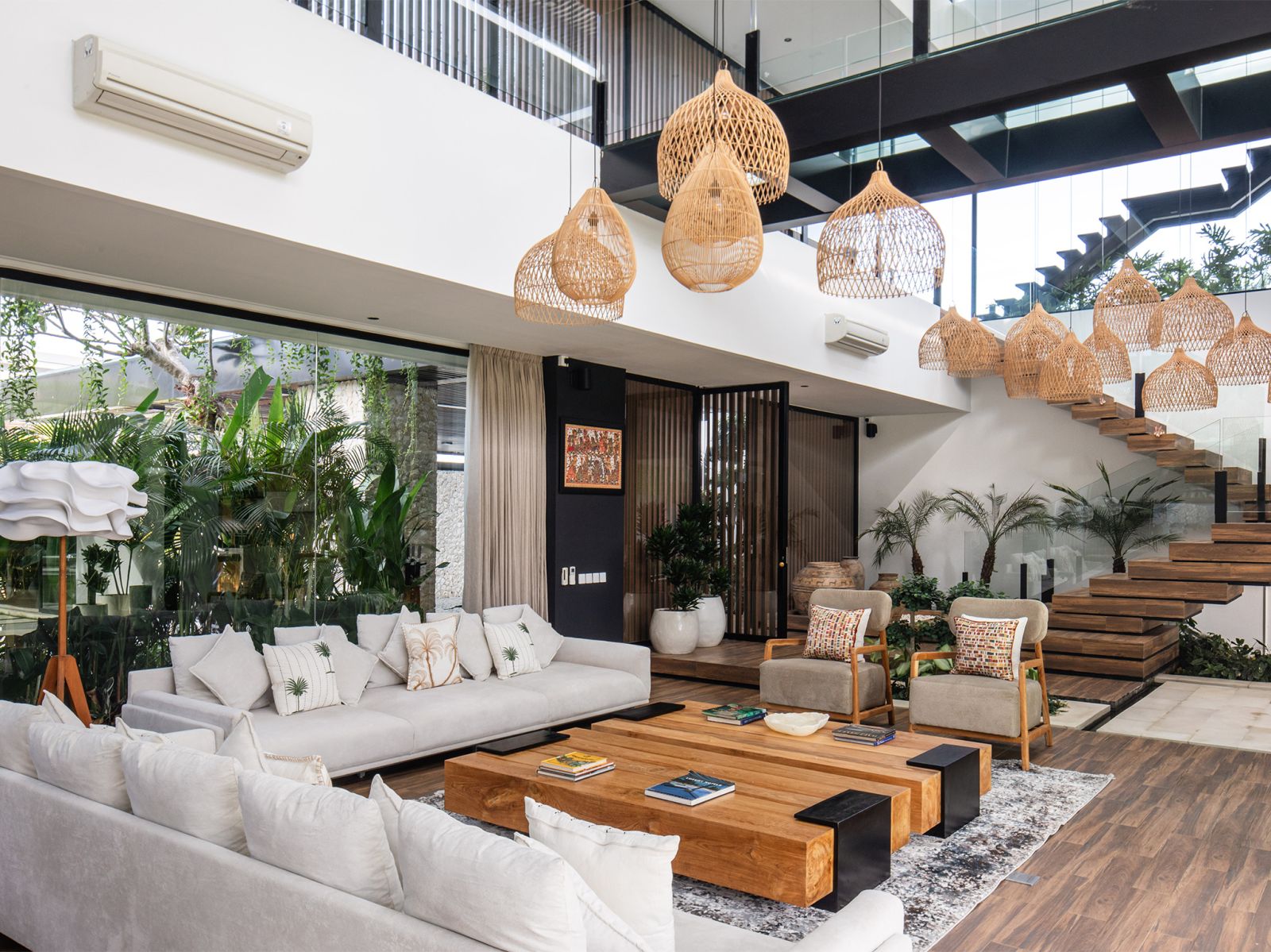 04 villa norbu palatial living spaces