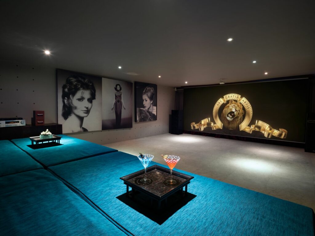 villa ambra home theatre