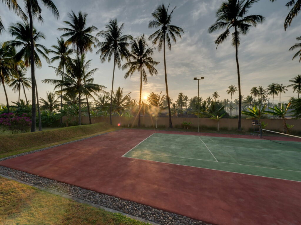 villa sapi tennis court