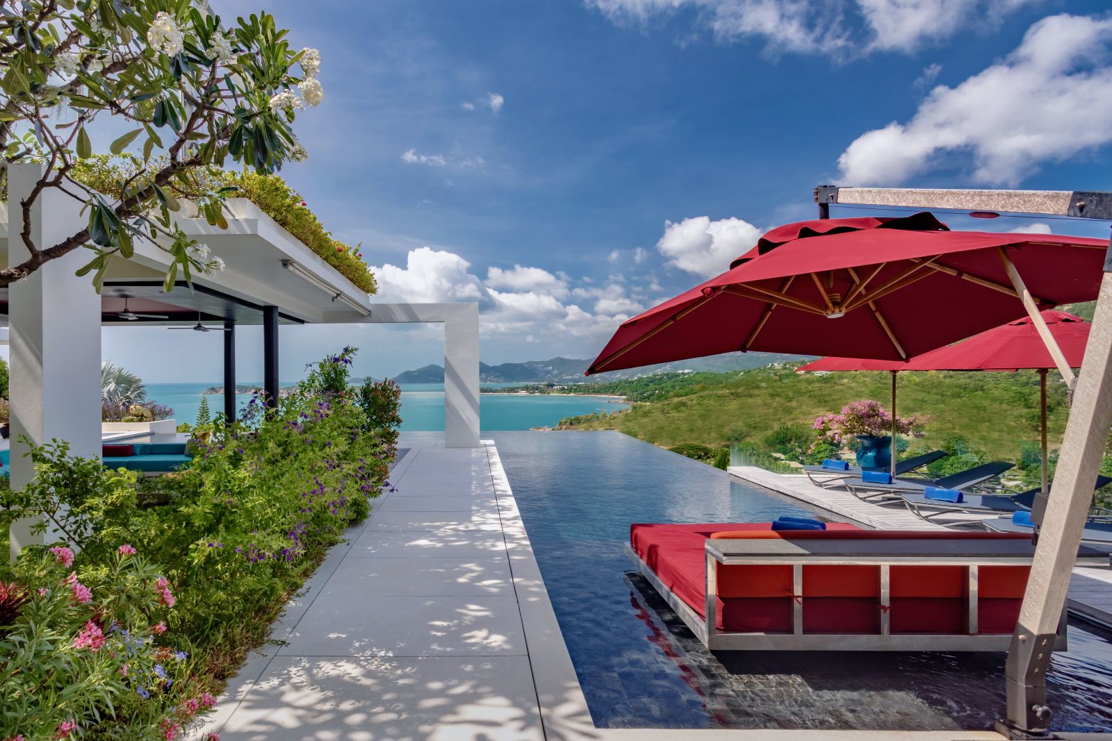 villa sangkachai koh samui pool area 04